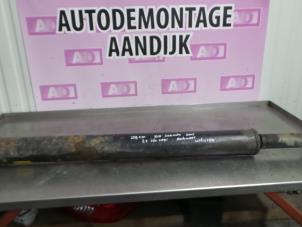 Used Intermediate shaft Kia Sorento I (JC) 2.5 CRDi 16V Price € 125,00 Margin scheme offered by Autodemontage Aandijk