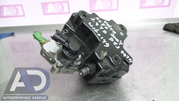Gebrauchte Kraftstoffpumpe Mechanisch Volvo XC70 (SZ) XC70 2.4 D5 20V Preis € 124,99 Margenregelung angeboten von Autodemontage Aandijk