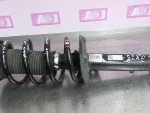 Used Front shock absorber rod, left Volkswagen Golf Plus (5M1/1KP) 1.4 TSI 160 16V Price € 44,99 Margin scheme offered by Autodemontage Aandijk