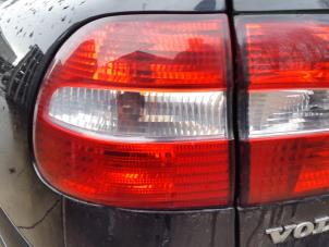 Używane Tylne swiatlo pozycyjne lewe Volvo V40 (VW) 1.8 16V Bi-Fuel Cena € 29,99 Procedura marży oferowane przez Autodemontage Aandijk