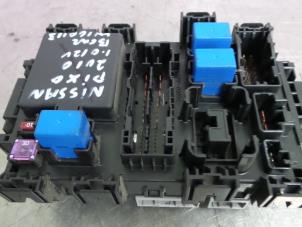 Używane Skrzynka bezpieczników Nissan Pixo (D31S) 1.0 12V Cena € 34,99 Procedura marży oferowane przez Autodemontage Aandijk