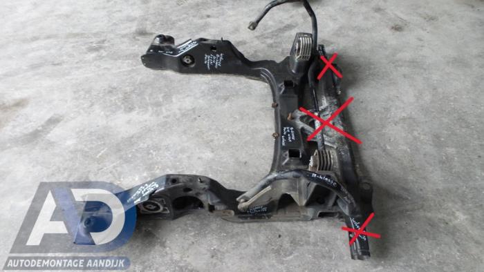 Begagnade Underram Mercedes B (W245) 2.0 B-180 CDI 16V Pris € 124,99 Marginaltabell erbjuds av Autodemontage Aandijk
