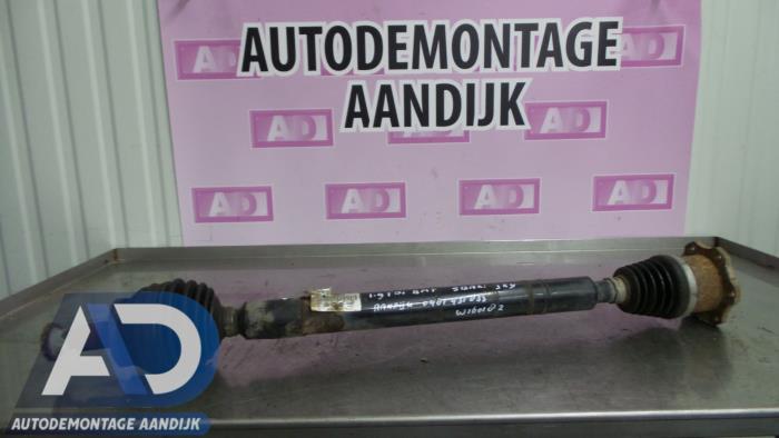 Gebrauchte Antriebswelle rechts vorne Volkswagen Polo IV (9N1/2/3) 1.9 TDI 100 Preis auf Anfrage angeboten von Autodemontage Aandijk