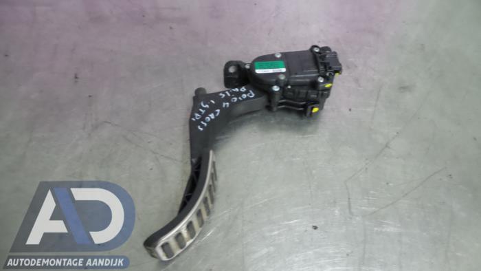 Begagnade Gaspedalsensor Volkswagen Polo IV (9N1/2/3) 1.9 TDI 100 Pris € 19,99 Marginaltabell erbjuds av Autodemontage Aandijk