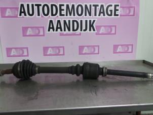 Usagé Cardan droit (transmission) Peugeot Partner 1.9 D Prix € 39,99 Règlement à la marge proposé par Autodemontage Aandijk