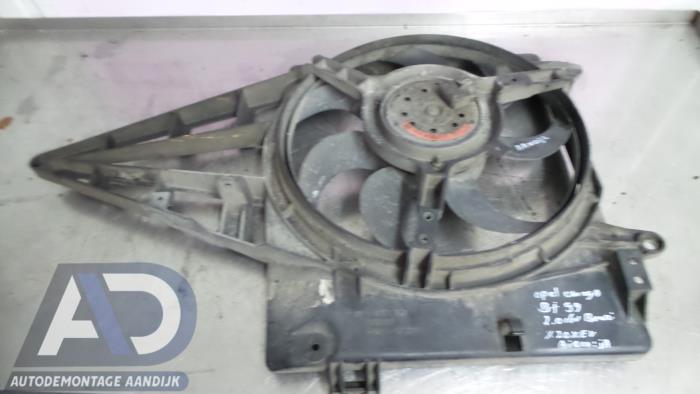 Cooling fan housing Opel Omega - 1310327 - Autodemontage Aandijk