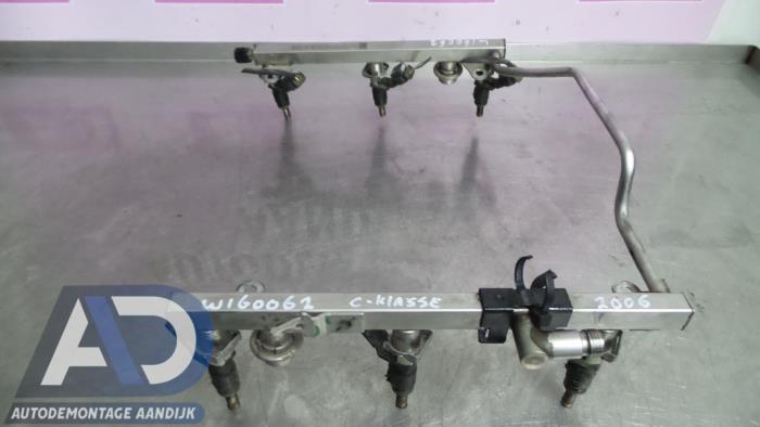 Usagé Système d'injection Mercedes C (W203) 2.5 C-230 V6 24V Prix € 125,00 Règlement à la marge proposé par Autodemontage Aandijk