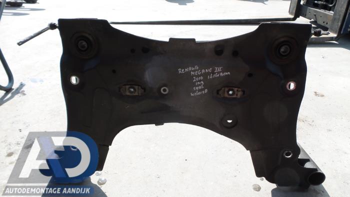 Usados Subchasis Renault Megane III Berline (BZ) 1.6 16V Precio € 124,99 Norma de margen ofrecido por Autodemontage Aandijk