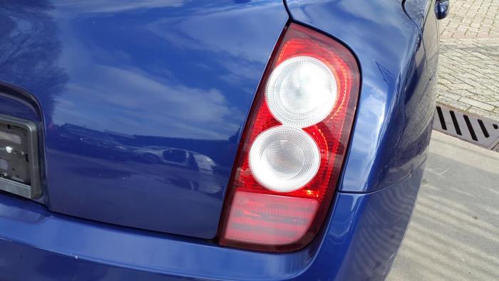 Tylne swiatlo pozycyjne prawe z Nissan Micra (K12) 1.2 16V 2005