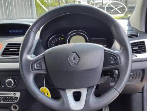 Used Steering wheel Renault Megane III Berline (BZ) 1.6 16V Price € 49,99 Margin scheme offered by Autodemontage Aandijk