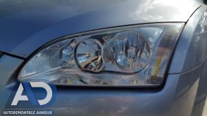 Gebrauchte Scheinwerfer links Ford Focus 2 1.6 TDCi 16V 110 Preis auf Anfrage angeboten von Autodemontage Aandijk
