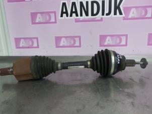 Used Front drive shaft, left Volvo V70 (BW) 2.4 D5 20V Price € 89,99 Margin scheme offered by Autodemontage Aandijk