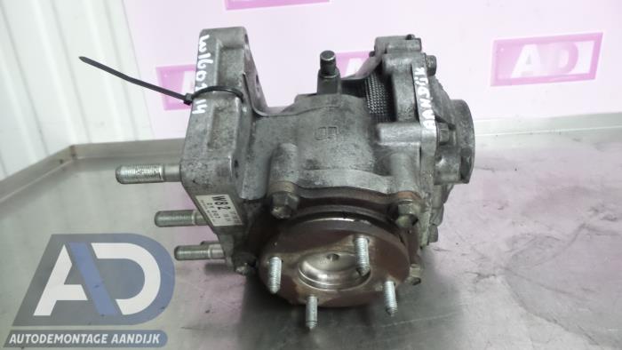 4x4 transfer box Toyota RAV4 2.2 D-4D 16V 4x4 - W822Y007 EA64F