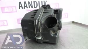 Usagé Boîtier filtre à air Toyota RAV4 (A3) 2.2 D-4D 16V 4x4 Prix € 39,99 Règlement à la marge proposé par Autodemontage Aandijk