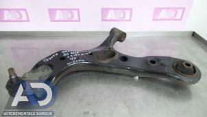 Usagé Bras de suspension avant gauche Toyota RAV4 (A3) 2.2 D-4D 16V 4x4 Prix € 49,99 Règlement à la marge proposé par Autodemontage Aandijk