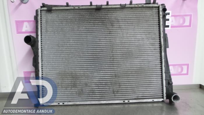 Used Radiator BMW 3 serie Touring (E91) 318d 16V Price € 49,99 Margin scheme offered by Autodemontage Aandijk
