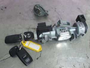 Used Set of locks Mazda 3 Sport (BK14) 1.6 CiTD 16V Price € 74,99 Margin scheme offered by Autodemontage Aandijk