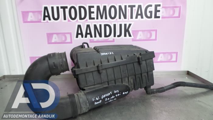 Begagnade Luftfilterhus Volkswagen Passat (3C2) 2.0 TDI 140 Pris € 39,99 Marginaltabell erbjuds av Autodemontage Aandijk