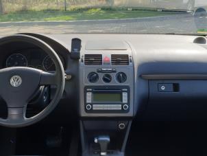 Gebrauchte Airbag Set + Modul Volkswagen Touran (1T1/T2) 2.0 TDI DPF Preis € 249,99 Margenregelung angeboten von Autodemontage Aandijk