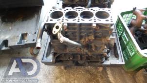 Used Engine crankcase Volkswagen Tiguan (5N1/2) 2.0 TDI DRF 16V 4Motion Price on request offered by Autodemontage Aandijk