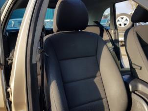 Used Seat, right Mercedes B (W245,242) 2.0 B-200 16V Price € 50,00 Margin scheme offered by Autodemontage Aandijk