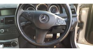 Used Left airbag (steering wheel) Mercedes C Estate (S204) 1.6 C-180K 16V BlueEfficiency Price € 79,99 Margin scheme offered by Autodemontage Aandijk