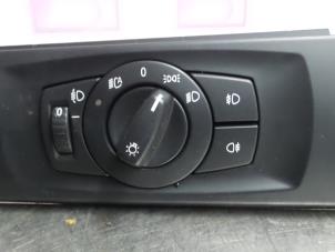 Usados Interruptor de luz BMW 3 serie Touring (E91) 320d 16V Precio € 24,99 Norma de margen ofrecido por Autodemontage Aandijk