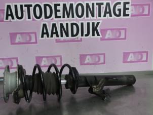 Used Front shock absorber rod, right BMW 3 serie Touring (E91) 318d 16V Price € 49,99 Margin scheme offered by Autodemontage Aandijk
