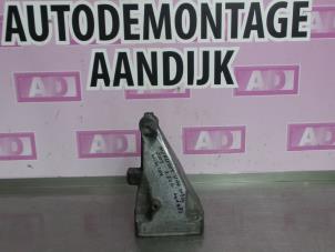 Used Engine mount Mercedes Vito (639.6) 2.2 109 CDI 16V Price € 29,00 Margin scheme offered by Autodemontage Aandijk