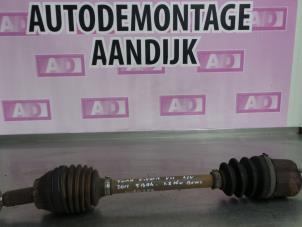 Usagé Arbre de transmission avant gauche Ford Fiesta 6 (JA8) 1.25 16V Prix € 39,99 Règlement à la marge proposé par Autodemontage Aandijk