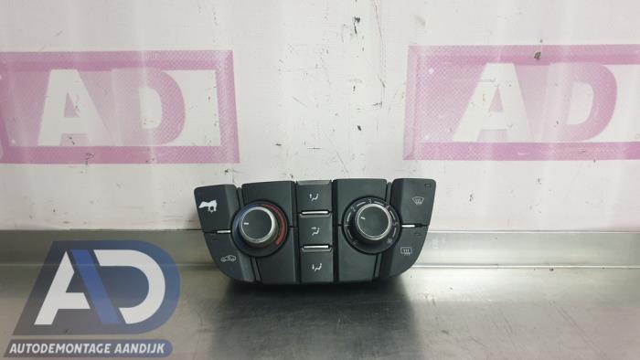 Usagé Commande chauffage Opel Meriva (B) 1.4 Turbo 16V ecoFLEX Prix € 29,99 Règlement à la marge proposé par Autodemontage Aandijk