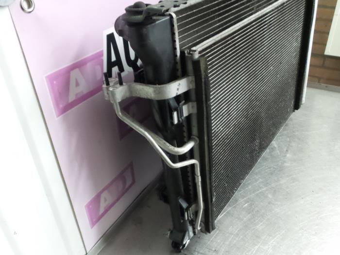 Radiador de aire acondicionado de un Hyundai i30 (FD) 1.4 CVVT 16V 2011
