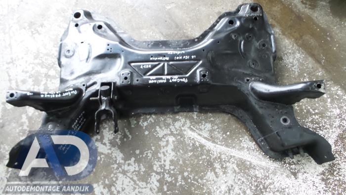 Used Subframe Peugeot Partner (GC/GF/GG/GJ/GK) 1.6 HDI 75 16V Price € 74,99 Margin scheme offered by Autodemontage Aandijk