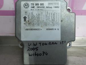 Used Airbag Module Volkswagen Touran (1T1/T2) 1.6 Price on request offered by Autodemontage Aandijk