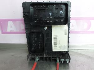 Used Fuse box Volkswagen Touran (1T1/T2) 1.6 Price € 49,99 Margin scheme offered by Autodemontage Aandijk