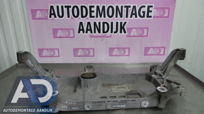 Usados Subchasis Volkswagen Tiguan (5N1/2) 2.0 TDI 16V 4Motion Precio € 49,99 Norma de margen ofrecido por Autodemontage Aandijk