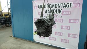 Używane Skrzynia biegów Peugeot 108 1.2 VTi 12V Cena € 349,99 Procedura marży oferowane przez Autodemontage Aandijk