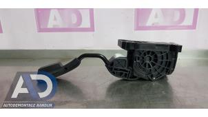 Gaspedalsensor från en Peugeot 108 1.2 VTi 12V 2015