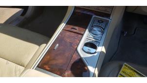 Used Cup holder Jaguar XF (CC9) 3.0 D V6 24V Price € 49,99 Margin scheme offered by Autodemontage Aandijk