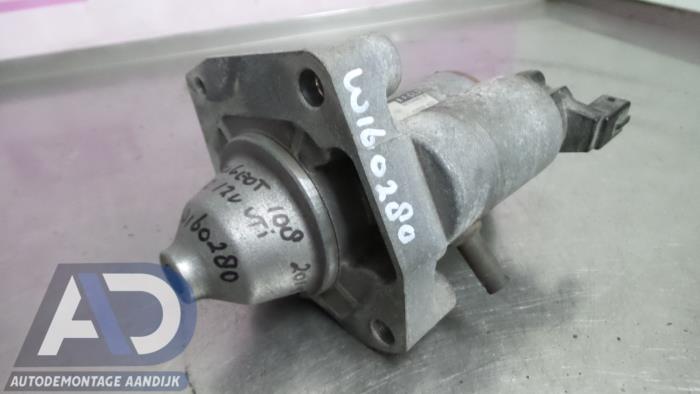 Used Starter Peugeot 108 1.2 VTi 12V Price € 19,99 Margin scheme offered by Autodemontage Aandijk