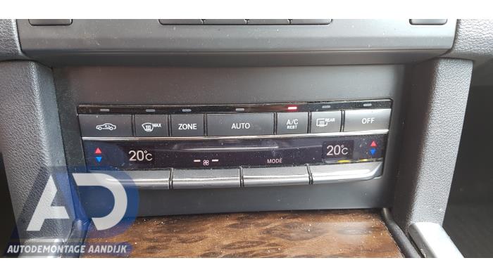 Usagé Commande chauffage Mercedes E (W212) E-200 CDI 16V BlueEfficiency,BlueTEC Prix € 99,99 Règlement à la marge proposé par Autodemontage Aandijk