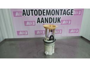 Usagé Pompe essence Mercedes A (W169) 1.5 A-160 Prix € 49,99 Règlement à la marge proposé par Autodemontage Aandijk