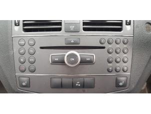 Used Radio CD player Mercedes C (W204) 2.2 C-220 CDI 16V BlueEFFICIENCY Price € 149,99 Margin scheme offered by Autodemontage Aandijk