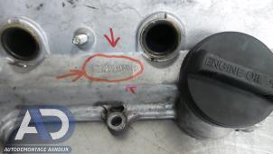 Ventildeckel van een Toyota Corolla Verso (R10/11) 2.2 D-4D 16V 2007