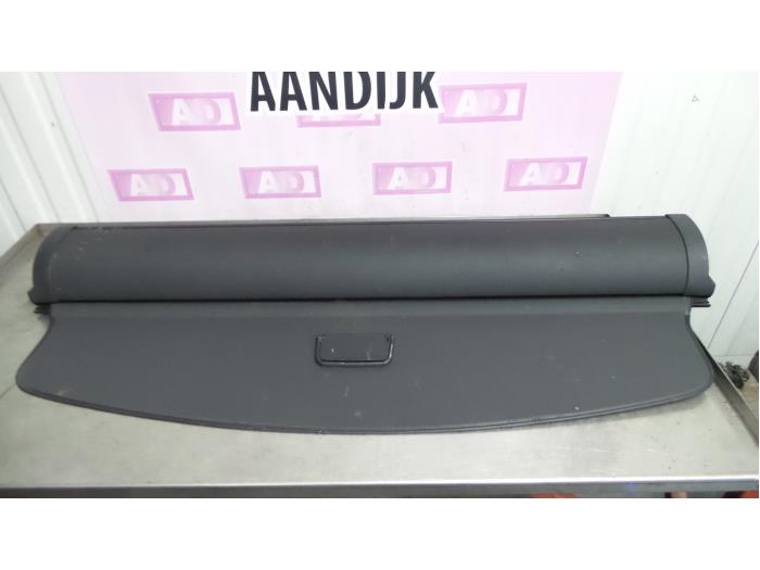 Luggage compartment cover from a Seat Exeo ST (3R5) 2.0 TDI 16V 2012