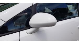 Used Wing mirror, left Opel Corsa D 1.7 CDTi 16V Ecotec Price € 29,99 Margin scheme offered by Autodemontage Aandijk