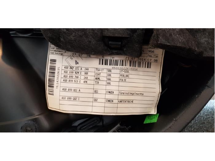 Revêtement portière 4portes arrière gauche d'un Audi A6 Avant (C7) 3.0 TDI V6 24V 2015