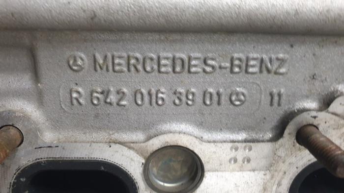 Cylinder head from a Mercedes-Benz ML II (164/4JG) 3.0 ML-320 CDI 4-Matic V6 24V 2008