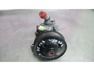 Used Power steering pump Jaguar XF (CC9) 3.0 D V6 24V Price € 95,00 Margin scheme offered by Autodemontage Aandijk
