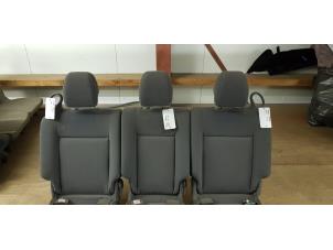 Używane Fotel tylny Nissan Almera Tino (V10M) 1.8 16V Cena na żądanie oferowane przez Autodemontage Aandijk